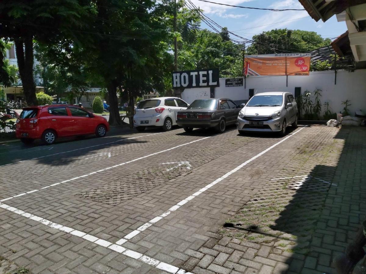 New Bali Indah Hotel Бандунг Екстериор снимка