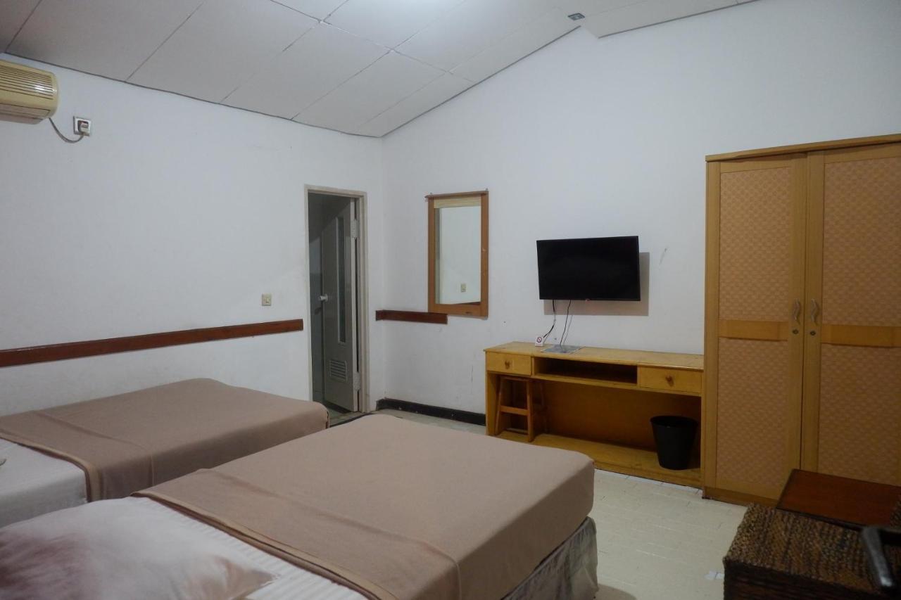 New Bali Indah Hotel Бандунг Екстериор снимка